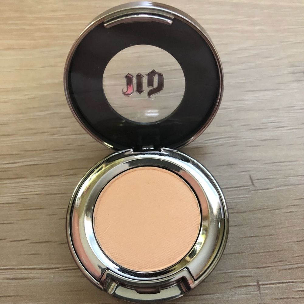Urban decay eyeshadow single ABC Gum